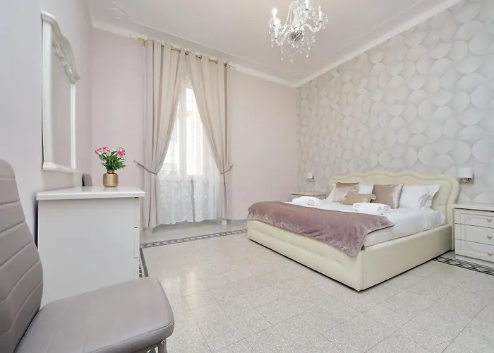 Apartament Interno 5 Elegante Residenza Per 10 Pax Vicina A Colosseo E Santa Maria Maggiore