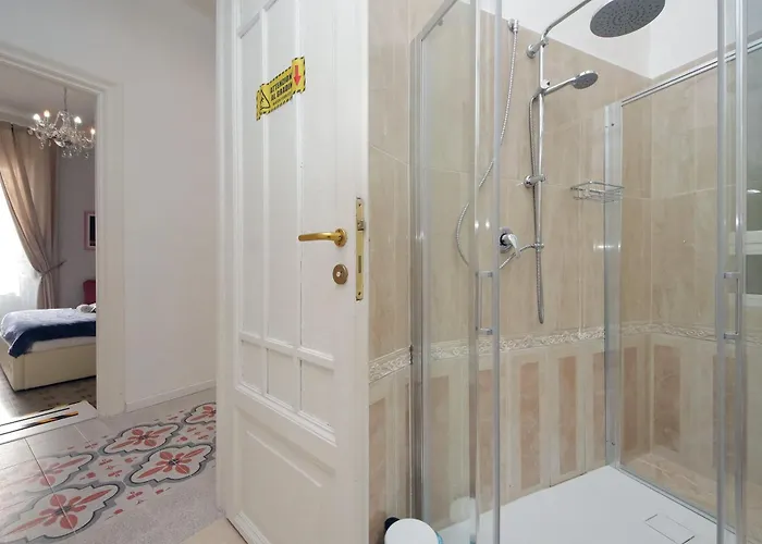 Apartament Interno 5 Elegante Residenza Per 10 Pax Vicina A Colosseo E Santa Maria Maggiore